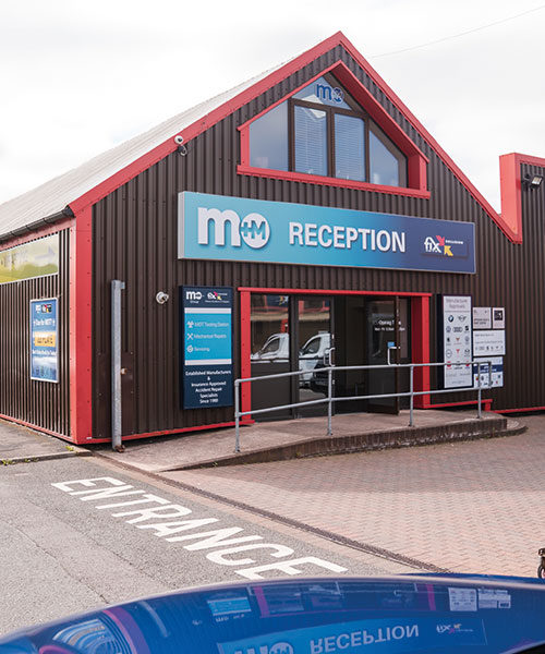 Fix Auto Stoke Accident Repair Centre
